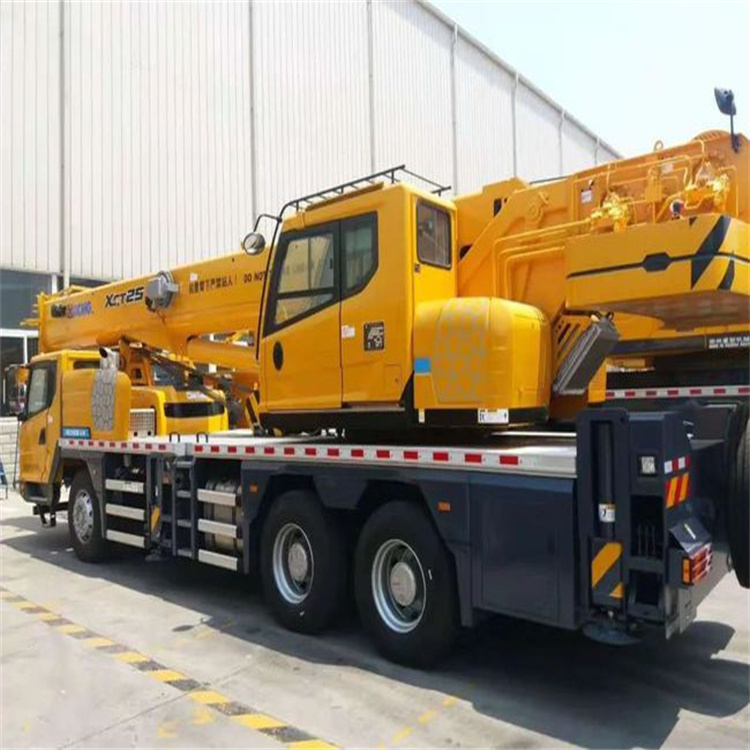 炉霍离这最近出租吊车电话